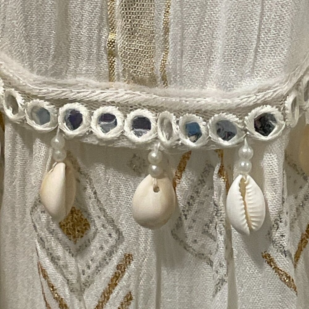 BOHERA Juleebee Flutter Sleeve V-Neck Shell Embellished White/Gold/Silver XL - Picture 6 of 13
